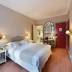 De Banville Hotel Paris