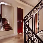 Hotel De Banville 4*