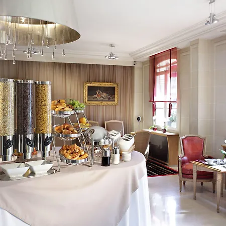 Hotel De Banville Parijs