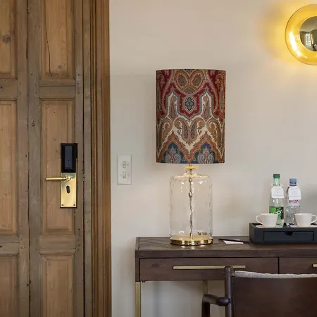 De Banville Hotel