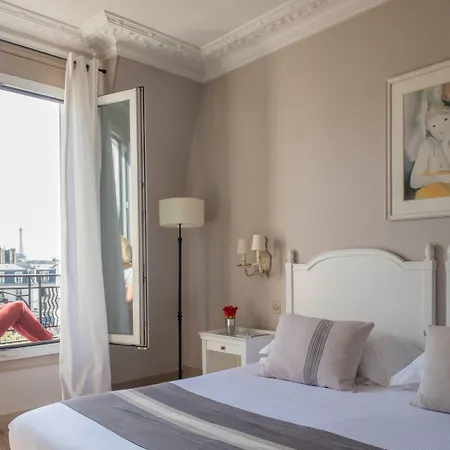 De Banville Отель Париж