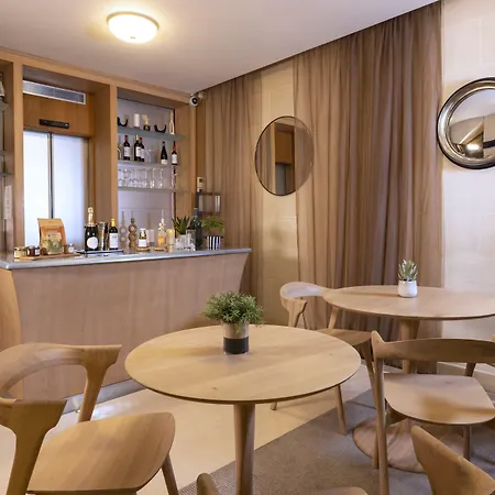 Hotel De Banville París