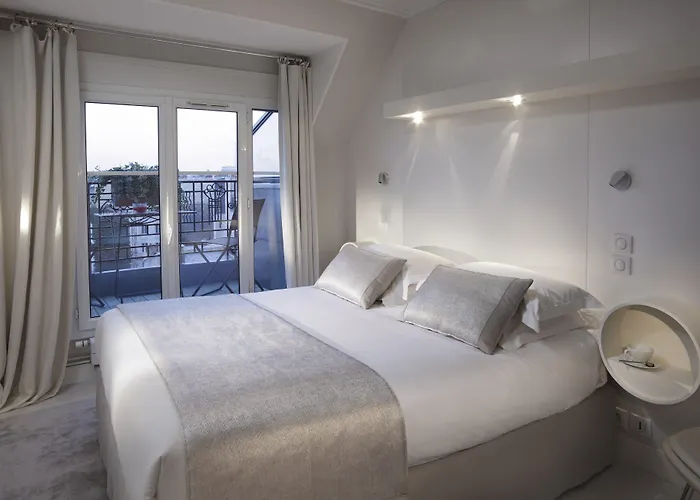 Hotel De Banville Parigi