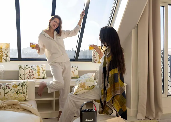 Hotel De Banville Parigi