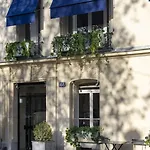 Hotel De Banville Paris
