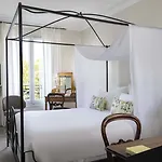 De Banville Hotel Paris