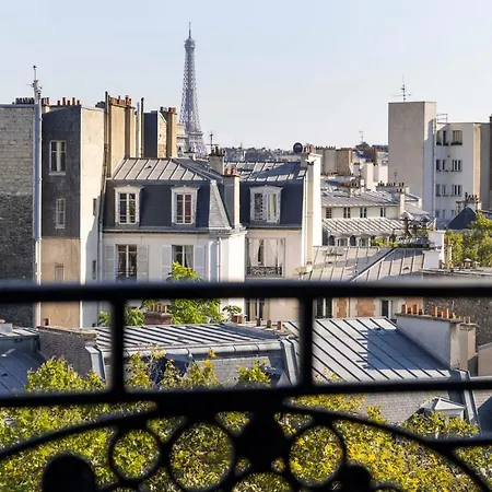Hotel De Banville Paris