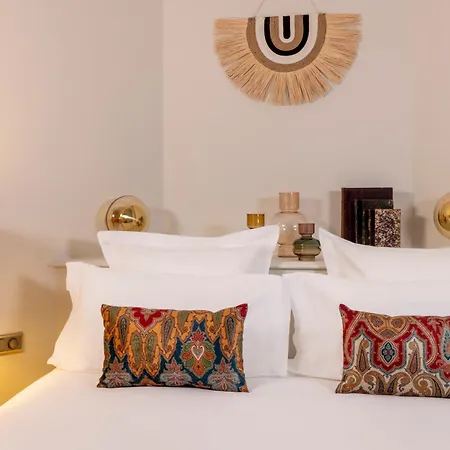 Hotel De Banville 4*