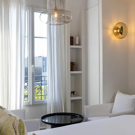 De Banville 4*