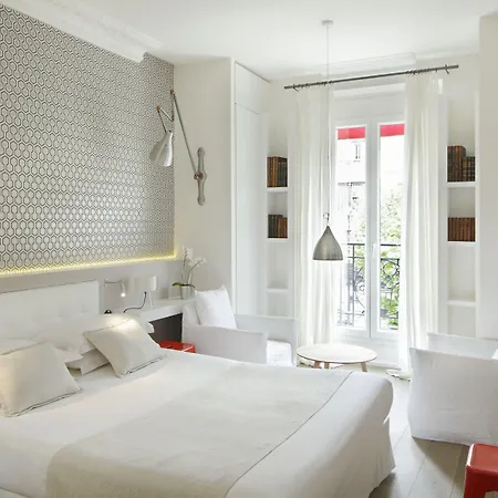 Hotel De Banville