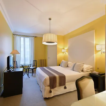 Hotel De Banville 4*