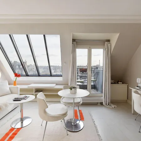 De Banville Hotel 4*