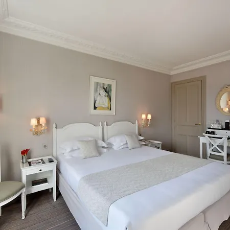 De Banville 4*