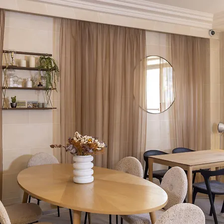 De Banville Hotel 4*