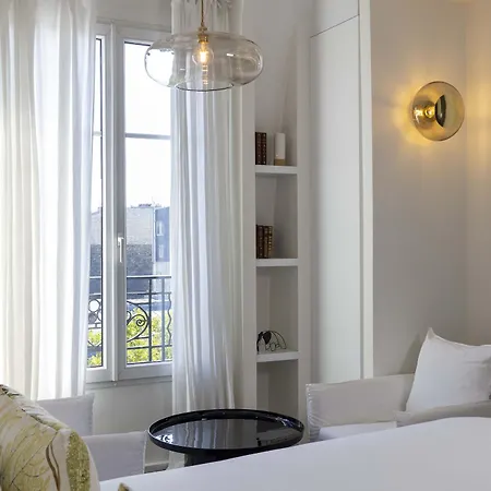 De Banville 4*