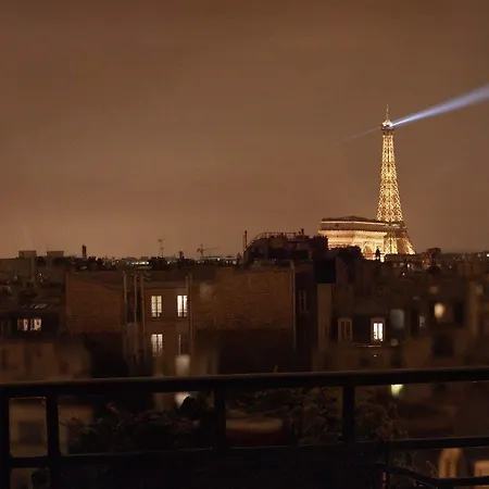 De Banville Hotel Paris